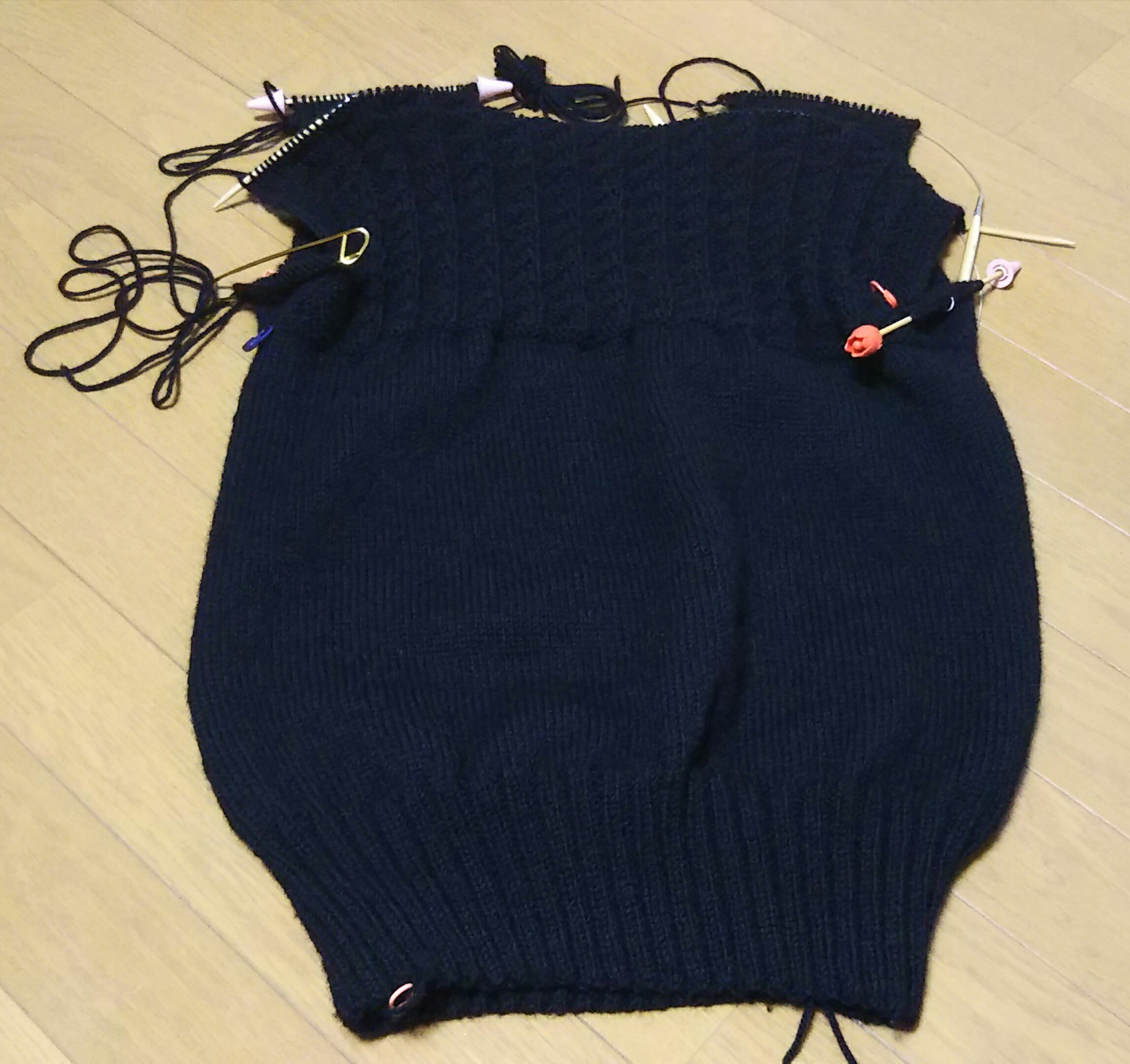 黒のガンジーセーター-2【編みものともだち】